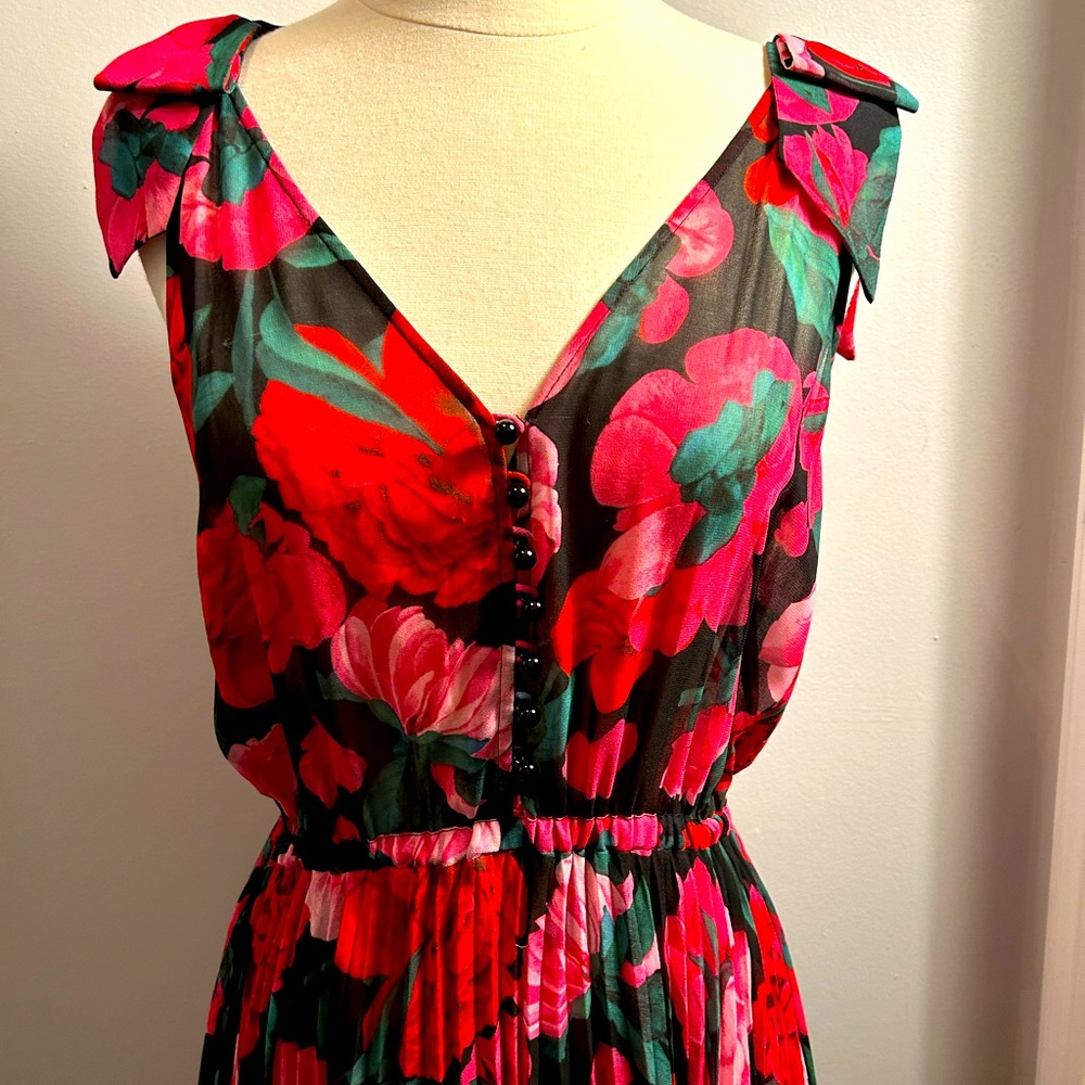 The Kooples Womens Sleeveless Deep V Rose Print Dress Stunning, Very Flattering